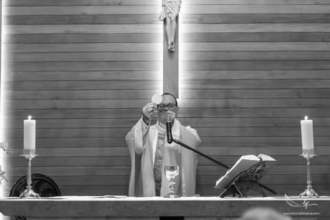 fotografia de bodas de ouro, fotógrafo bodas de ouro, renovação de votos, fotografia de casamento, casamento civil, bodas em Porto Alegre, fotógrafo de casamento, fotografia documental, casamento intimista, Igreja Nossa Senhora do Caravaggio'