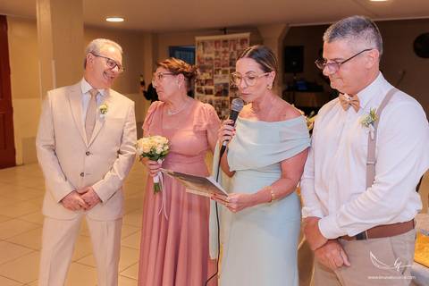 fotografia de bodas de ouro, fotógrafo bodas de ouro, renovação de votos, fotografia de casamento, casamento civil, bodas em Porto Alegre, fotógrafo de casamento, fotografia documental, casamento intimista, Igreja Nossa Senhora do Caravaggio'