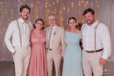 fotografia de bodas de ouro, fotógrafo bodas de ouro, renovação de votos, fotografia de casamento, casamento civil, bodas em Porto Alegre, fotógrafo de casamento, fotografia documental, casamento intimista, Igreja Nossa Senhora do Caravaggio'