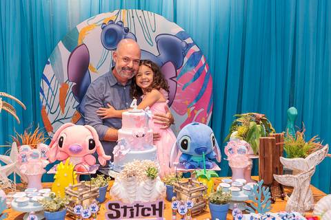 Fotografia de festa infantil Porto Alegre, Kids Choice Porto Alegre, aniversário de 4 anos, fotógrafa de festa infantil, fotografia documental infantil, Bruna Fonseca, aniversário Stitch, fotógrafa Porto Alegre, festa de criança, memória em família.'
