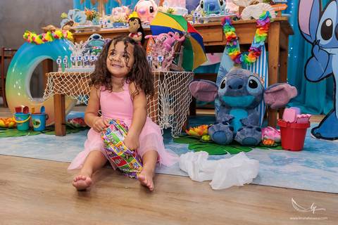 Fotografia de festa infantil Porto Alegre, Kids Choice Porto Alegre, aniversário de 4 anos, fotógrafa de festa infantil, fotografia documental infantil, Bruna Fonseca, aniversário Stitch, fotógrafa Porto Alegre, festa de criança, memória em família.'