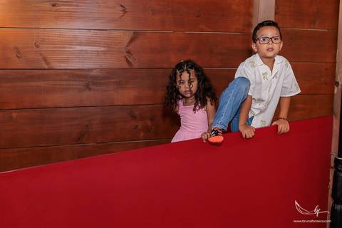 Fotografia de festa infantil Porto Alegre, Kids Choice Porto Alegre, aniversário de 4 anos, fotógrafa de festa infantil, fotografia documental infantil, Bruna Fonseca, aniversário Stitch, fotógrafa Porto Alegre, festa de criança, memória em família.'