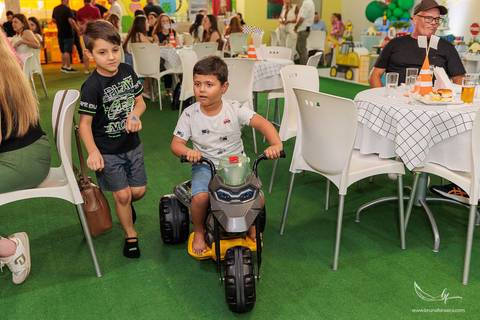 Fotografia de festa infantil Novo Hamburgo, Pupetz Festas Novo Hamburgo, aniversário de 2 anos, fotógrafa de festa infantil, fotografia documental infantil, Bruna Fonseca, Mickey e Minnie, aniversário infantil, fotógrafa Novo Hamburgo, Vale dos Sinos.'
