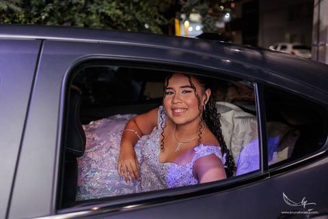 Festa de 15 anos São Leopoldo, fotografia de 15 anos, Fleck Eventos São Leopoldo, fotógrafa de debutante, fotografia documental, Bruna Fonseca, aniversário de 15 anos, fotógrafa São Leopoldo, festa de debutante Vale dos Sinos.'