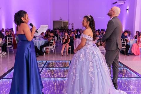 Festa de 15 anos São Leopoldo, fotografia de 15 anos, Fleck Eventos São Leopoldo, fotógrafa de debutante, fotografia documental, Bruna Fonseca, aniversário de 15 anos, fotógrafa São Leopoldo, festa de debutante Vale dos Sinos.'
