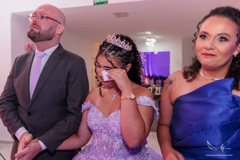 Festa de 15 anos São Leopoldo, fotografia de 15 anos, Fleck Eventos São Leopoldo, fotógrafa de debutante, fotografia documental, Bruna Fonseca, aniversário de 15 anos, fotógrafa São Leopoldo, festa de debutante Vale dos Sinos.'