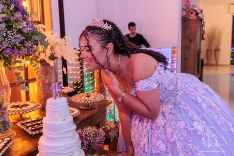 Festa de 15 anos São Leopoldo, fotografia de 15 anos, Fleck Eventos São Leopoldo, fotógrafa de debutante, fotografia documental, Bruna Fonseca, aniversário de 15 anos, fotógrafa São Leopoldo, festa de debutante Vale dos Sinos.'