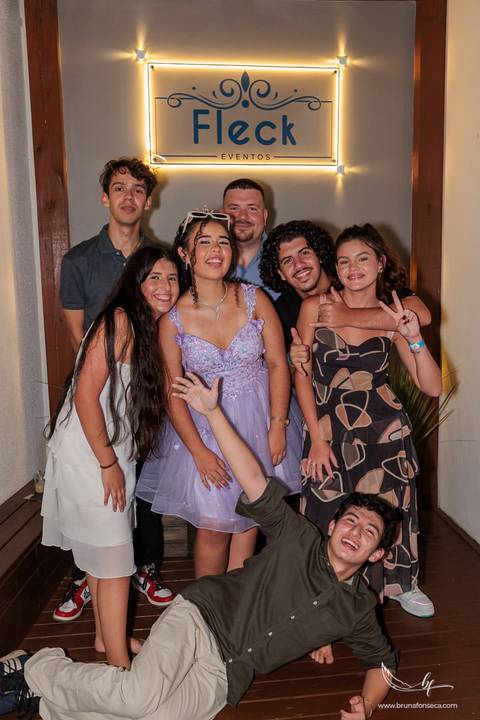 Festa de 15 anos São Leopoldo, fotografia de 15 anos, Fleck Eventos São Leopoldo, fotógrafa de debutante, fotografia documental, Bruna Fonseca, aniversário de 15 anos, fotógrafa São Leopoldo, festa de debutante Vale dos Sinos.'