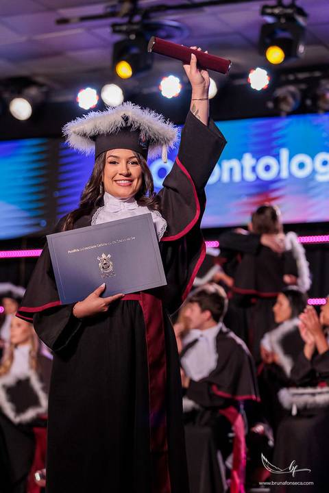 Formatura Odontologia PUCRS, fotografia de formatura Porto Alegre, fotógrafa de formatura PUCRS, formatura Odontologia Porto Alegre, Bruna Fonseca, fotografia documental de formatura, festa de formatura, fotógrafa documental Porto Alegre.'