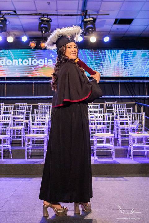 Formatura Odontologia PUCRS, fotografia de formatura Porto Alegre, fotógrafa de formatura PUCRS, formatura Odontologia Porto Alegre, Bruna Fonseca, fotografia documental de formatura, festa de formatura, fotógrafa documental Porto Alegre.'