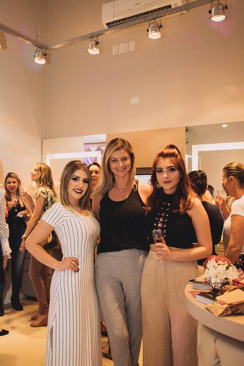 Fotografia de Eventos; Camarim Madri; Adriana Kruger; Manu Garcia; Boh Produções; LX Decor; Inauguração; Castelamare; Jornal VS; Revista News;'