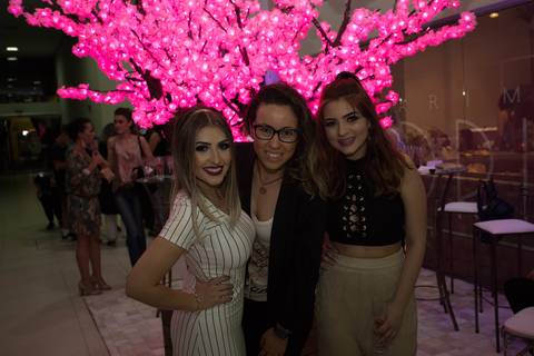 Fotografia de Eventos; Camarim Madri; Adriana Kruger; Manu Garcia; Boh Produções; LX Decor; Inauguração; Castelamare; Jornal VS; Revista News;'