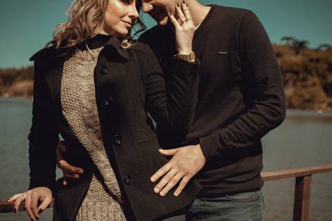 Maquiagem; Making of; Noiva; Noivo; Pré Wedding; Street Wedding; Celina Munhoz; Adriana Kruger; Manu Garcia; Camarim Madri; Wandering Wedding; São Francisco de Paula; Fotografia de Casal; Fotografia de Casamento; Pré Wedding; São Leopoldo;'