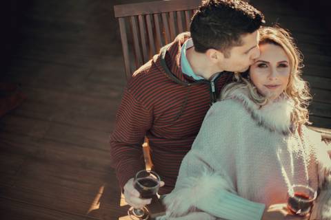 Maquiagem; Making of; Noiva; Noivo; Pré Wedding; Street Wedding; Celina Munhoz; Adriana Kruger; Manu Garcia; Camarim Madri; Wandering Wedding; São Francisco de Paula; Fotografia de Casal; Fotografia de Casamento; Pré Wedding; São Leopoldo;'
