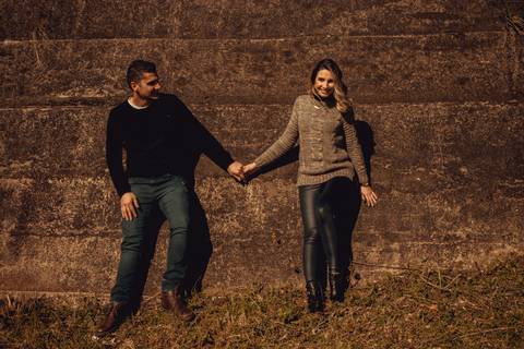 Maquiagem; Making of; Noiva; Noivo; Pré Wedding; Street Wedding; Celina Munhoz; Adriana Kruger; Manu Garcia; Camarim Madri; Wandering Wedding; São Francisco de Paula; Fotografia de Casal; Fotografia de Casamento; Pré Wedding; São Leopoldo;'