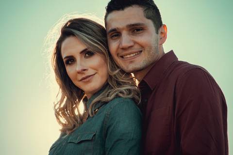 Maquiagem; Making of; Noiva; Noivo; Pré Wedding; Street Wedding; Celina Munhoz; Adriana Kruger; Manu Garcia; Camarim Madri; Wandering Wedding; São Francisco de Paula; Fotografia de Casal; Fotografia de Casamento; Pré Wedding; São Leopoldo;'