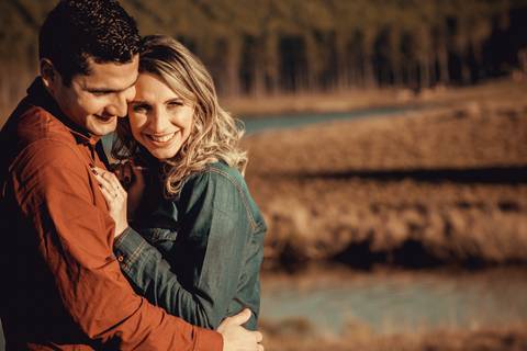 Maquiagem; Making of; Noiva; Noivo; Pré Wedding; Street Wedding; Celina Munhoz; Adriana Kruger; Manu Garcia; Camarim Madri; Wandering Wedding; São Francisco de Paula; Fotografia de Casal; Fotografia de Casamento; Pré Wedding; São Leopoldo;'