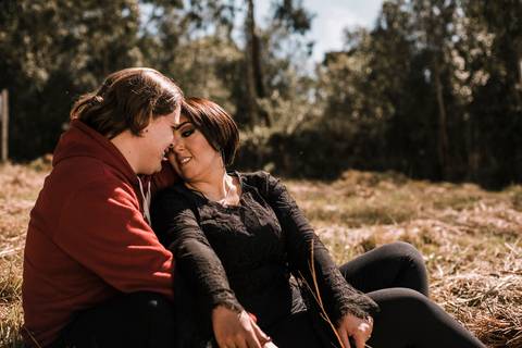 Maquiagem; Making of; Noiva; Noivo; Pré Wedding; Street Wedding; Celina Munhoz; Adriana Kruger; Manu Garcia; Camarim Madri; Wandering Wedding; São Francisco de Paula; Fotografia de Casal; Fotografia de Casamento; Pré Wedding; São Leopoldo;'
