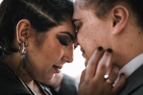 Maquiagem; Making of; Noiva; Noivo; Pré Wedding; Street Wedding; Celina Munhoz; Adriana Kruger; Manu Garcia; Camarim Madri; Wandering Wedding; São Francisco de Paula; Fotografia de Casal; Fotografia de Casamento; Pré Wedding; São Leopoldo;'