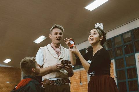 Maquiagem; Making of; Noiva; Noivo; Pré Wedding; Street Wedding; Celina Munhoz; Adriana Kruger; Manu Garcia; Camarim Madri; Wandering Wedding; São Francisco de Paula; Fotografia de Casal; Fotografia de Casamento; Pré Wedding; São Leopoldo; Ivi Marae;'