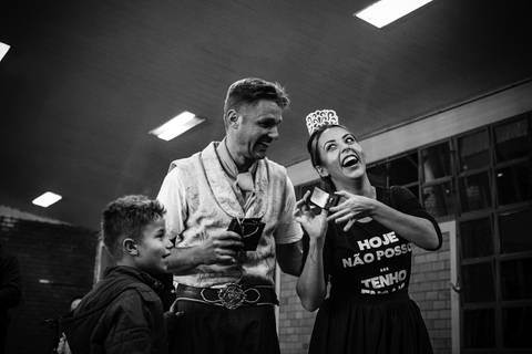 Maquiagem; Making of; Noiva; Noivo; Pré Wedding; Street Wedding; Celina Munhoz; Adriana Kruger; Manu Garcia; Camarim Madri; Wandering Wedding; São Francisco de Paula; Fotografia de Casal; Fotografia de Casamento; Pré Wedding; São Leopoldo; Ivi Marae;'