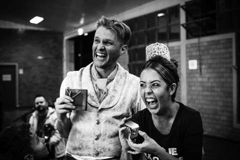 Maquiagem; Making of; Noiva; Noivo; Pré Wedding; Street Wedding; Celina Munhoz; Adriana Kruger; Manu Garcia; Camarim Madri; Wandering Wedding; São Francisco de Paula; Fotografia de Casal; Fotografia de Casamento; Pré Wedding; São Leopoldo; Ivi Marae;'