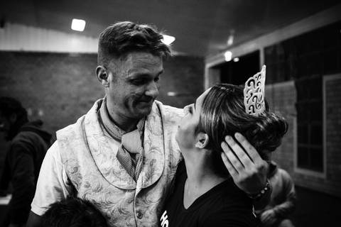 Maquiagem; Making of; Noiva; Noivo; Pré Wedding; Street Wedding; Celina Munhoz; Adriana Kruger; Manu Garcia; Camarim Madri; Wandering Wedding; São Francisco de Paula; Fotografia de Casal; Fotografia de Casamento; Pré Wedding; São Leopoldo; Ivi Marae;'