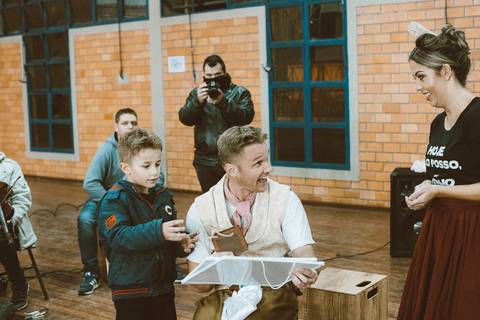 Maquiagem; Making of; Noiva; Noivo; Pré Wedding; Street Wedding; Celina Munhoz; Adriana Kruger; Manu Garcia; Camarim Madri; Wandering Wedding; São Francisco de Paula; Fotografia de Casal; Fotografia de Casamento; Pré Wedding; São Leopoldo; Ivi Marae;'