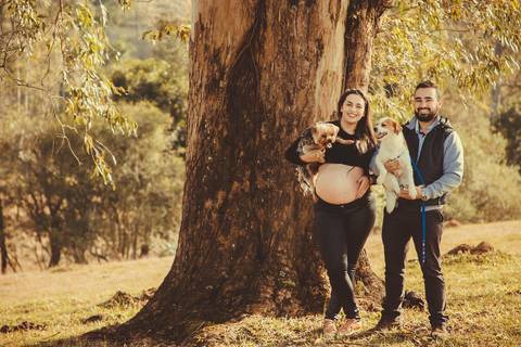 Ensaio Gestante; Mãe de Menina; Fotografia gestante; Fotografia gestante São Leopoldo; Fotografia gestante; Fotografia de família; São Leopoldo; Fotografia com animais; Ensaio de família; Gravidez; Grêmio;'