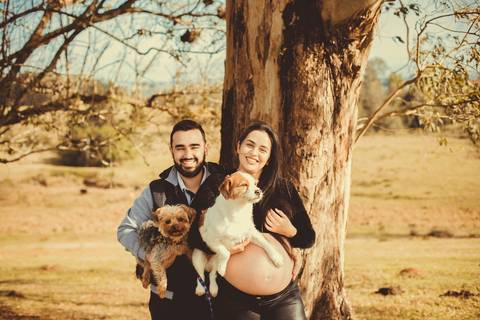 Ensaio Gestante; Mãe de Menina; Fotografia gestante; Fotografia gestante São Leopoldo; Fotografia gestante; Fotografia de família; São Leopoldo; Fotografia com animais; Ensaio de família; Gravidez; Grêmio;'