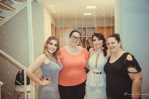 Fotografia de Eventos; Camarim Madri; Adriana Kruger; Manu Garcia; Boh Produções; LX Decor; Inauguração; Castelamare; Jornal VS; Revista News; Diana Hass; Meraki; São Leopoldo; Maquiadoras São Leopoldo; Bruna Fonseca Photography; Bruna Fonseca;'