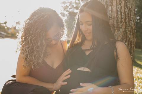 Ensaio Gestante; Mãe de Menino; Fotografia gestante; Fotografia gestante São Leopoldo; Fotografia gestante; Fotografia de família; São Leopoldo; Fotografia com animais; Ensaio de família; Gravidez; Inter;'