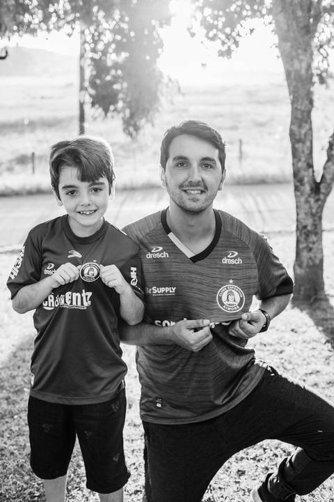 Ensaio Gestante; Mãe de Menino; Fotografia gestante; Fotografia gestante São Leopoldo; Fotografia gestante; Fotografia de família; São Leopoldo; Fotografia com animais; Ensaio de família; Gravidez; Inter; Grêmio;'