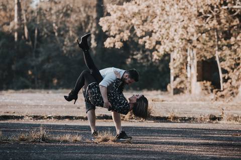 Maquiagem; Making of; Noiva; Noivo; Pré Wedding; Street Wedding; Celina Munhoz; Adriana Kruger; Manu Garcia; Camarim Madri; Wandering Wedding; São Francisco de Paula; Fotografia de Casal; Fotografia de Casamento; Pré Wedding; São Leopoldo; Ruinas Cassino;'