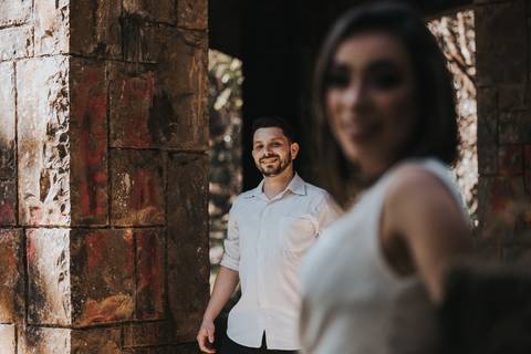 Maquiagem; Making of; Noiva; Noivo; Pré Wedding; Street Wedding; Celina Munhoz; Adriana Kruger; Manu Garcia; Camarim Madri; Wandering Wedding; São Francisco de Paula; Fotografia de Casal; Fotografia de Casamento; Pré Wedding; São Leopoldo; Ruinas Cassino;'