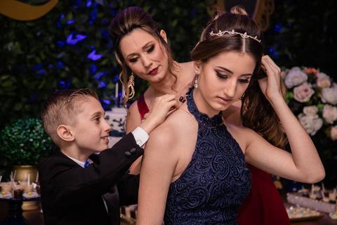 Ensaio feminino; Fotografia feminina; Recanto Bueno; Celina Munhoz; Novo Hamburgo; Fotografia Lifestyle; Nova Petropolis; Ensaio Teen; Ensaio 15th; 15 anos; Fotografo de 15 Anos; Debutante; Camarim Madri; Adriana Krieger; Manu Garcia;'