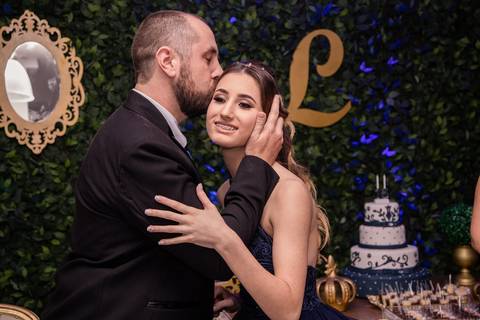 Ensaio feminino; Fotografia feminina; Recanto Bueno; Celina Munhoz; Novo Hamburgo; Fotografia Lifestyle; Nova Petropolis; Ensaio Teen; Ensaio 15th; 15 anos; Fotografo de 15 Anos; Debutante; Camarim Madri; Adriana Krieger; Manu Garcia;'