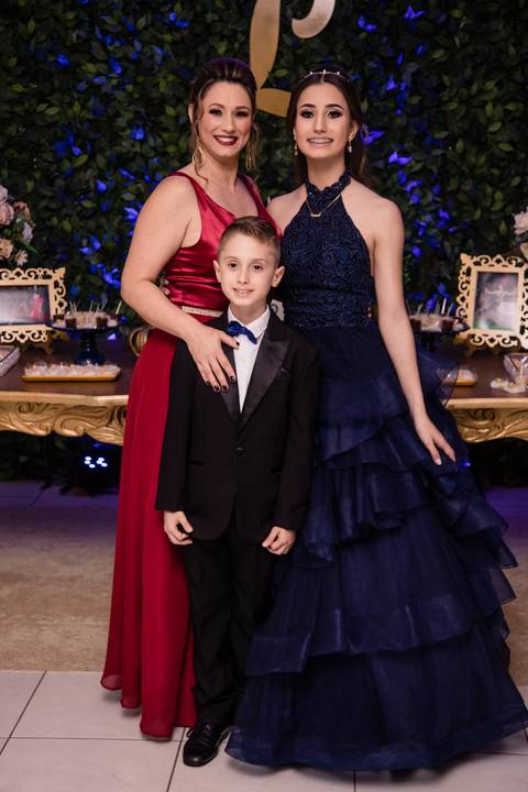 Ensaio feminino; Fotografia feminina; Recanto Bueno; Celina Munhoz; Novo Hamburgo; Fotografia Lifestyle; Nova Petropolis; Ensaio Teen; Ensaio 15th; 15 anos; Fotografo de 15 Anos; Debutante; Camarim Madri; Adriana Krieger; Manu Garcia;'