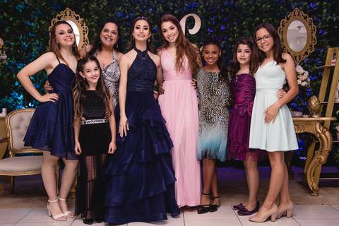 Ensaio feminino; Fotografia feminina; Recanto Bueno; Celina Munhoz; Novo Hamburgo; Fotografia Lifestyle; Nova Petropolis; Ensaio Teen; Ensaio 15th; 15 anos; Fotografo de 15 Anos; Debutante; Camarim Madri; Adriana Krieger; Manu Garcia;'