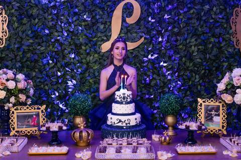 Ensaio feminino; Fotografia feminina; Recanto Bueno; Celina Munhoz; Novo Hamburgo; Fotografia Lifestyle; Nova Petropolis; Ensaio Teen; Ensaio 15th; 15 anos; Fotografo de 15 Anos; Debutante; Camarim Madri; Adriana Krieger; Manu Garcia;'