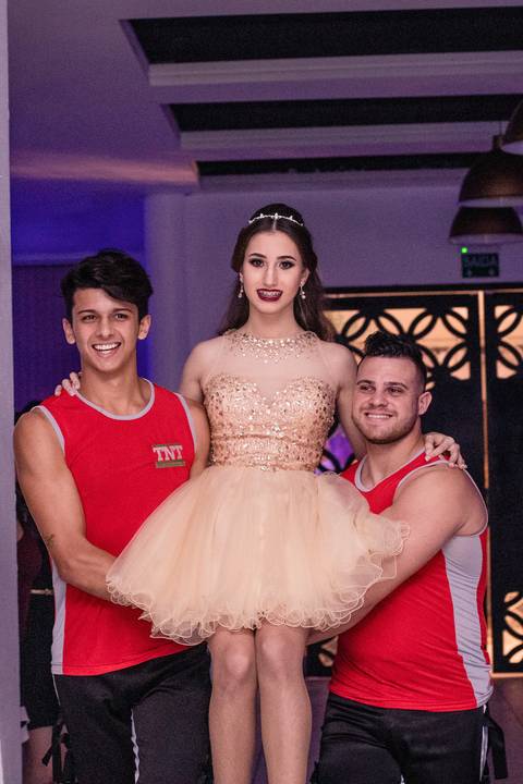 Ensaio feminino; Fotografia feminina; Recanto Bueno; Celina Munhoz; Novo Hamburgo; Fotografia Lifestyle; Nova Petropolis; Ensaio Teen; Ensaio 15th; 15 anos; Fotografo de 15 Anos; Debutante; Camarim Madri; Adriana Krieger; Manu Garcia;'