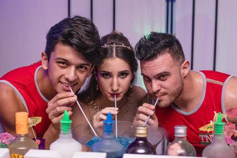 Ensaio feminino; Fotografia feminina; Recanto Bueno; Celina Munhoz; Novo Hamburgo; Fotografia Lifestyle; Nova Petropolis; Ensaio Teen; Ensaio 15th; 15 anos; Fotografo de 15 Anos; Debutante; Camarim Madri; Adriana Krieger; Manu Garcia;'