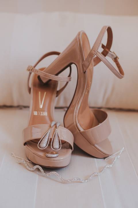 Maquiagem; Making of; Noiva; Noivo; Pré Wedding; Street Wedding; Celina Munhoz; Adriana Kruger; Manu Garcia; Camarim Madri; Wandering Wedding; São Francisco de Paula; Fotografia de Casal; Fotografia de Casamento; Pré Wedding; São Leopoldo; Ruinas Cassino;'