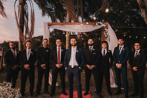 Maquiagem; Making of; Noiva; Noivo; Pré Wedding; Street Wedding; Celina Munhoz; Adriana Kruger; Manu Garcia; Camarim Madri; Wandering Wedding; São Francisco de Paula; Fotografia de Casal; Fotografia de Casamento; Pré Wedding; São Leopoldo; Ruinas Cassino;'