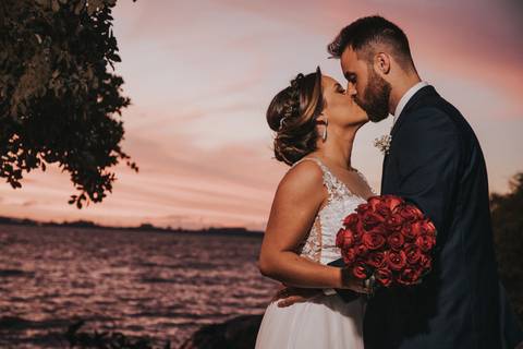 Maquiagem; Making of; Noiva; Noivo; Pré Wedding; Street Wedding; Celina Munhoz; Adriana Kruger; Manu Garcia; Camarim Madri; Wandering Wedding; São Francisco de Paula; Fotografia de Casal; Fotografia de Casamento; Pré Wedding; São Leopoldo; Ruinas Cassino;'