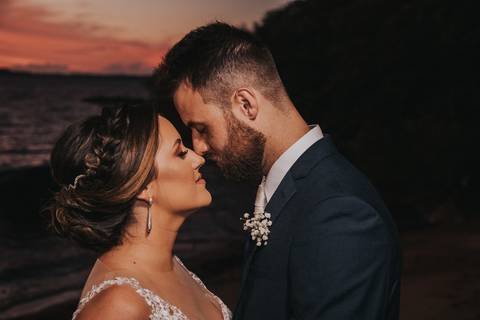 Maquiagem; Making of; Noiva; Noivo; Pré Wedding; Street Wedding; Celina Munhoz; Adriana Kruger; Manu Garcia; Camarim Madri; Wandering Wedding; São Francisco de Paula; Fotografia de Casal; Fotografia de Casamento; Pré Wedding; São Leopoldo; Ruinas Cassino;'
