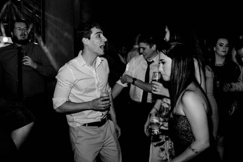 Maquiagem; Making of; Noiva; Noivo; Pré Wedding; Street Wedding; Celina Munhoz; Adriana Kruger; Manu Garcia; Camarim Madri; Wandering Wedding; São Francisco de Paula; Fotografia de Casal; Fotografia de Casamento; Pré Wedding; São Leopoldo; Ruinas Cassino;'