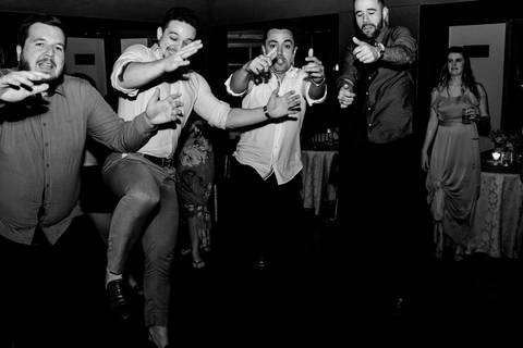 Maquiagem; Making of; Noiva; Noivo; Pré Wedding; Street Wedding; Celina Munhoz; Adriana Kruger; Manu Garcia; Camarim Madri; Wandering Wedding; São Francisco de Paula; Fotografia de Casal; Fotografia de Casamento; Pré Wedding; São Leopoldo; Ruinas Cassino;'