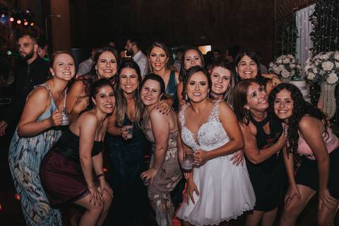 Maquiagem; Making of; Noiva; Noivo; Pré Wedding; Street Wedding; Celina Munhoz; Adriana Kruger; Manu Garcia; Camarim Madri; Wandering Wedding; São Francisco de Paula; Fotografia de Casal; Fotografia de Casamento; Pré Wedding; São Leopoldo; Ruinas Cassino;'
