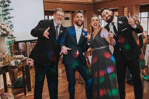 Maquiagem; Making of; Noiva; Noivo; Pré Wedding; Street Wedding; Celina Munhoz; Adriana Kruger; Manu Garcia; Camarim Madri; Wandering Wedding; São Francisco de Paula; Fotografia de Casal; Fotografia de Casamento; Pré Wedding; São Leopoldo; Ruinas Cassino;'